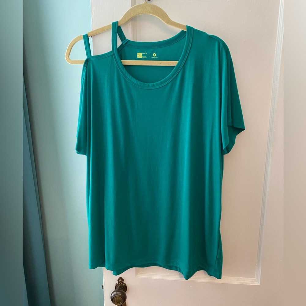 Xersion Aqua Cold Shoulder Tee